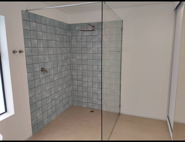 4 BEDROOM HOUSE FOR SALE IN DANA BAY